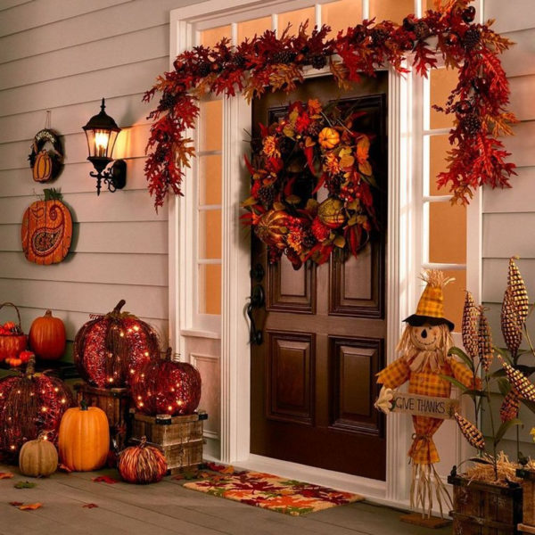 Beautiful Fall Porch Decor Ideas That Looks Modern 32