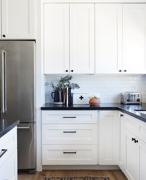 Fancy White Kitchen Cabinets Ideas To Try Asap 07