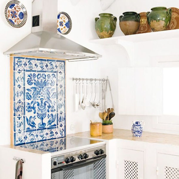 Gorgeous Blue And White Kitchen Design Ideas To Try 28