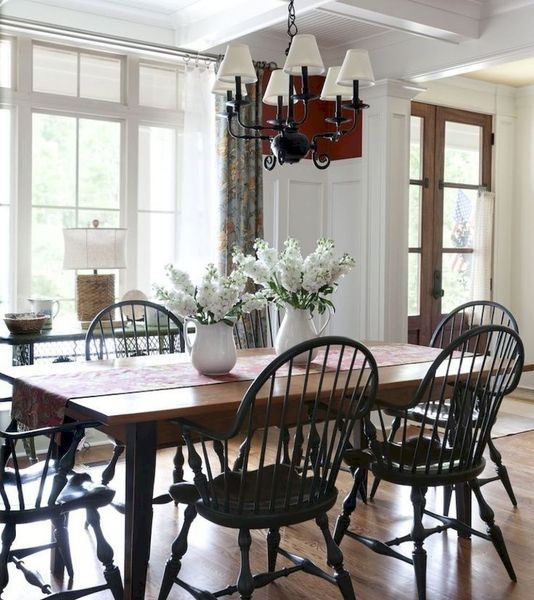 Unusual Traditional Dining Room Design Ideas That Looks Elegant 37