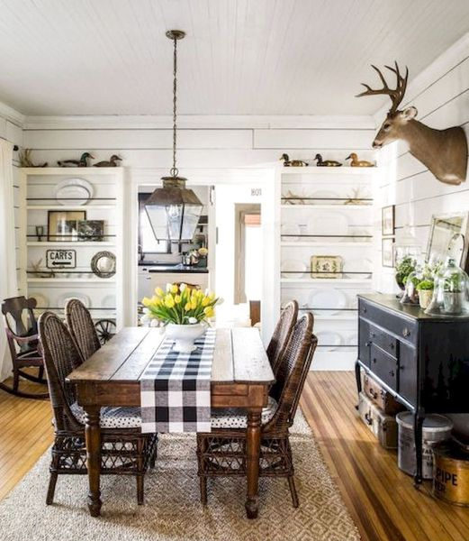 Unusual Traditional Dining Room Design Ideas That Looks Elegant 42