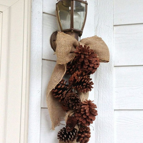 Stunning Diy Outdoor Decoration Ideas For Christmas That Looks Cool06