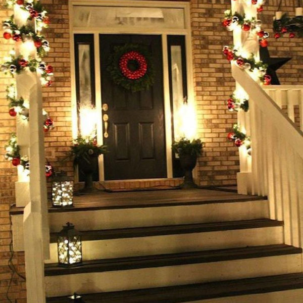Stunning Diy Outdoor Decoration Ideas For Christmas That Looks Cool11