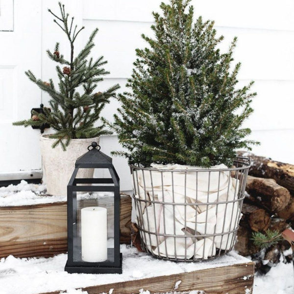 Stunning Diy Outdoor Decoration Ideas For Christmas That Looks Cool32