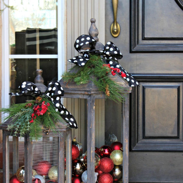 Stunning Diy Outdoor Decoration Ideas For Christmas That Looks Cool33