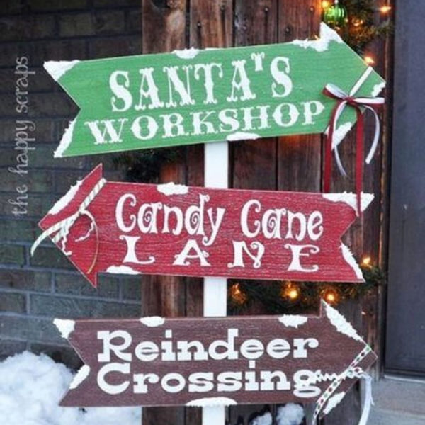 Stunning Diy Outdoor Decoration Ideas For Christmas That Looks Cool34
