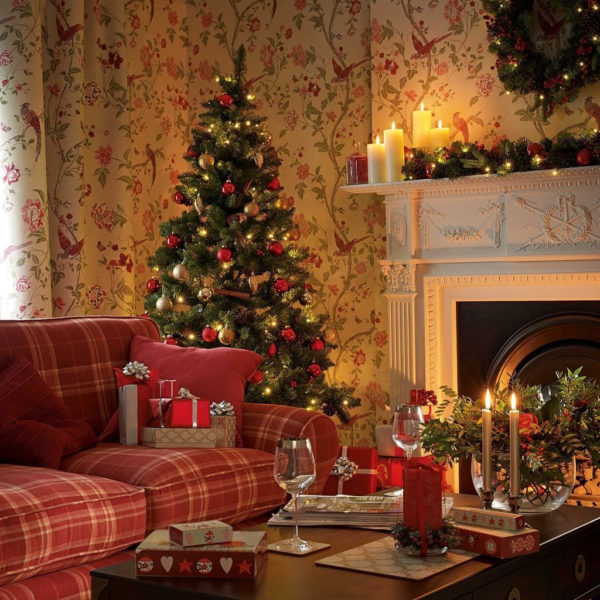 Wonderful Interior And Exterior Atmosphere Ideas For Christmas Décor To Copy30
