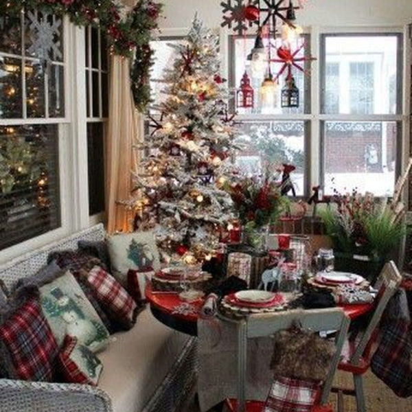 Astonishing Holiday Decorating Ideas With Lights To Try This Season 05