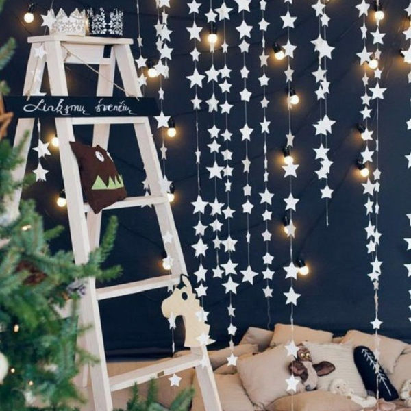 Astonishing Holiday Decorating Ideas With Lights To Try This Season 17