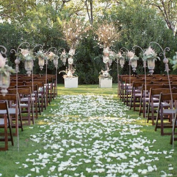 Attractive Summer Wedding Decor For Outdoor Ideas To Try Asap 29