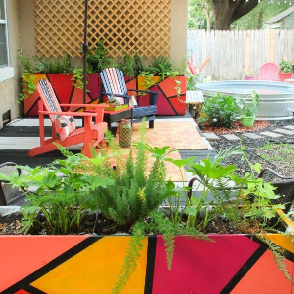 Chic Summer Planter Design Ideas For Summer Outdoor Pool 32