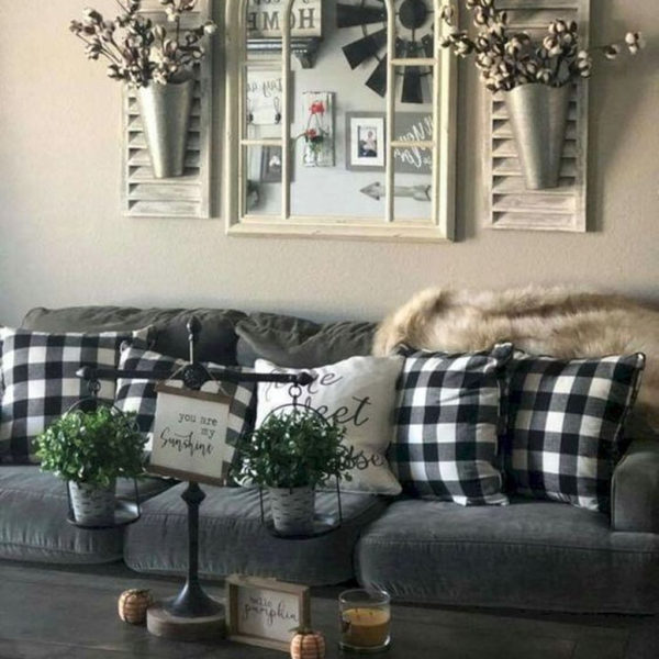 Comfy Farmhouse Living Room Decor Ideas That Make You Feel In Village 11