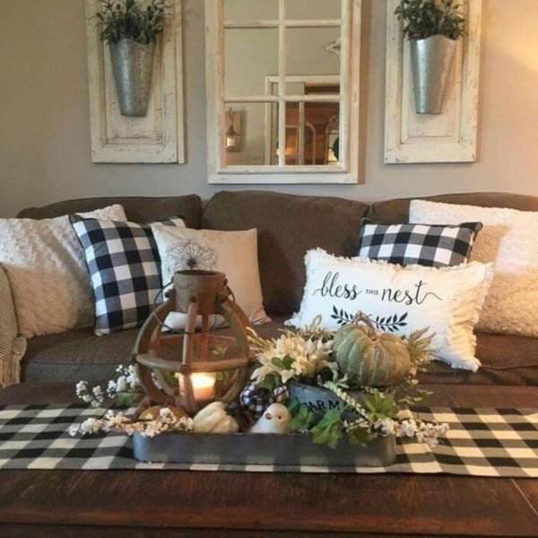 Comfy Farmhouse Living Room Decor Ideas That Make You Feel In Village 18