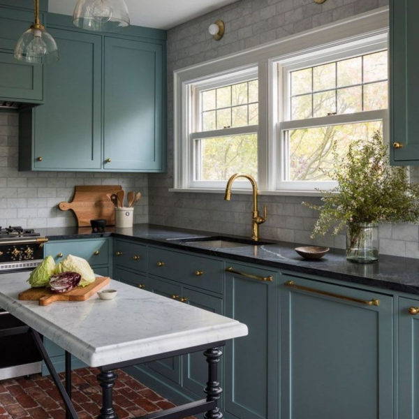 Fascinating Kitchen Design Ideas With Victorian Style 19