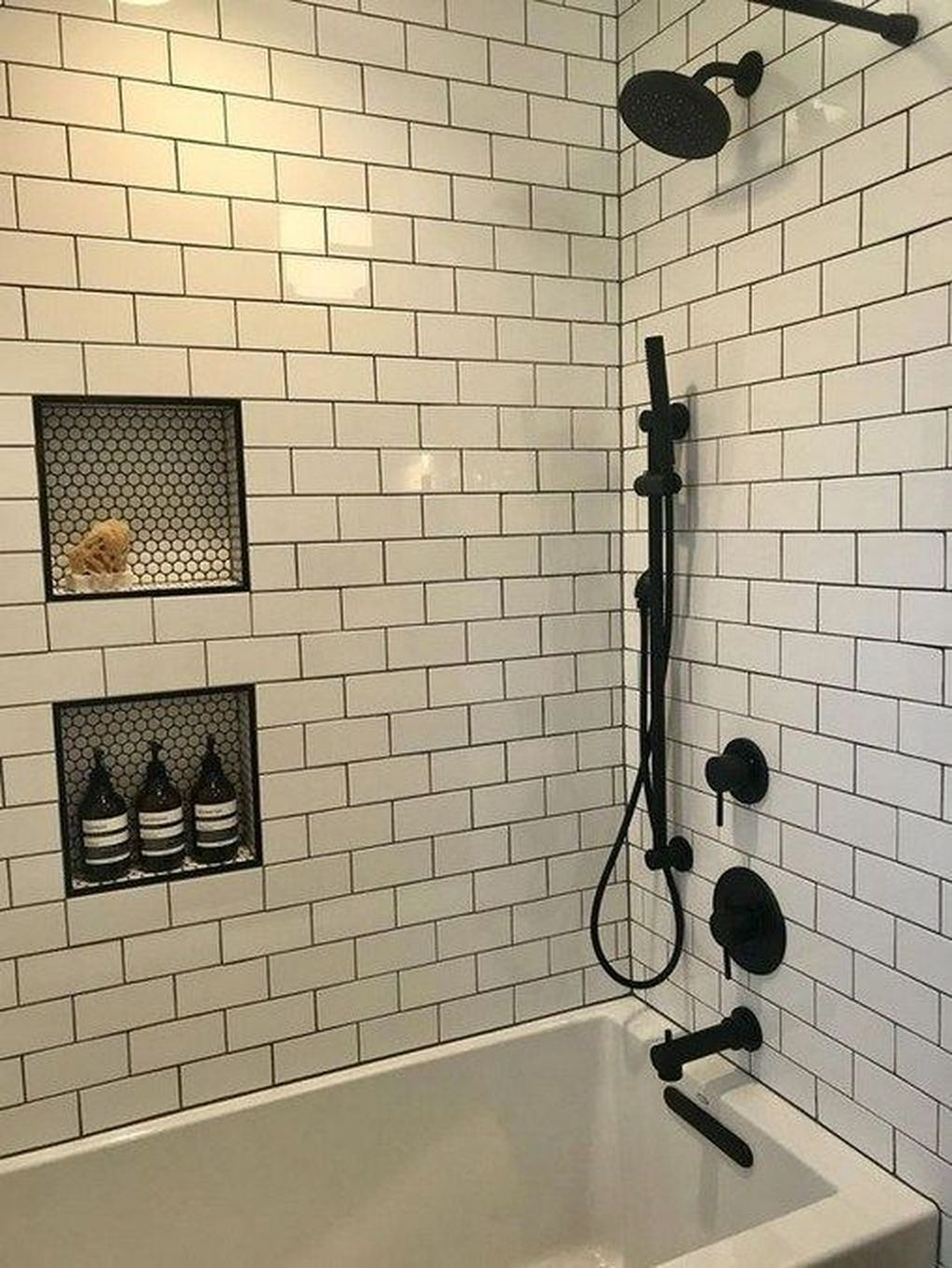 Gorgeous Farmhouse Master Bathroom Remodel Ideas That You Will See 12