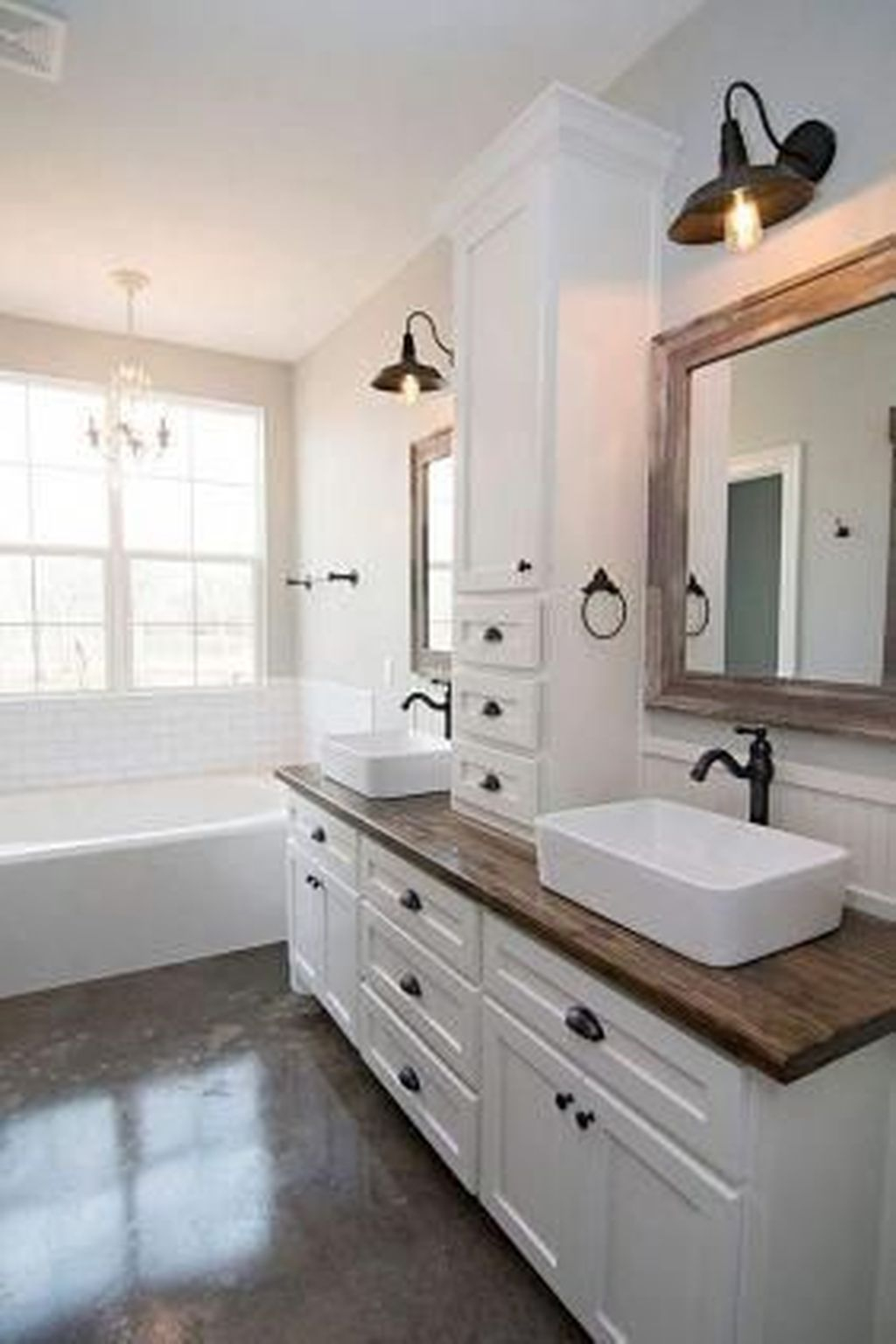 Gorgeous Farmhouse Master Bathroom Remodel Ideas That You Will See 35