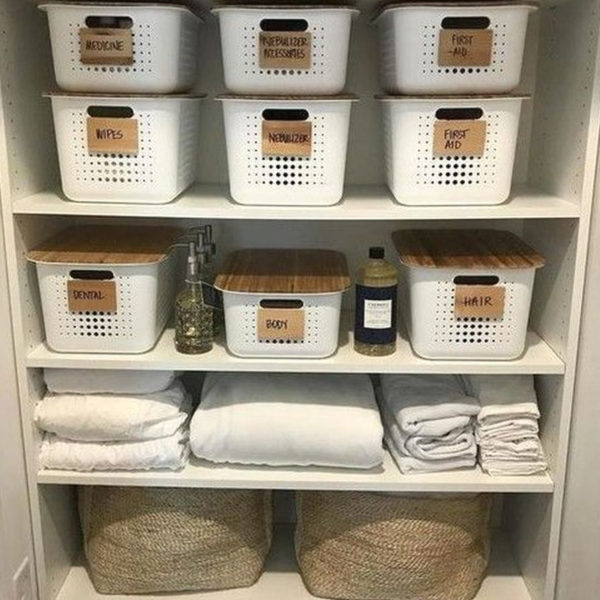 Impressive Bathroom Organization Ideas For Your First Apartment In College 20