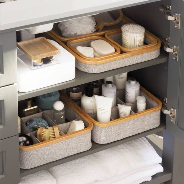 Impressive Bathroom Organization Ideas For Your First Apartment In College 38