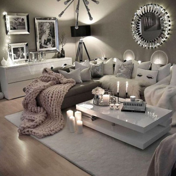 Lovely Living Room Decor Ideas That Cozy And Chic 16