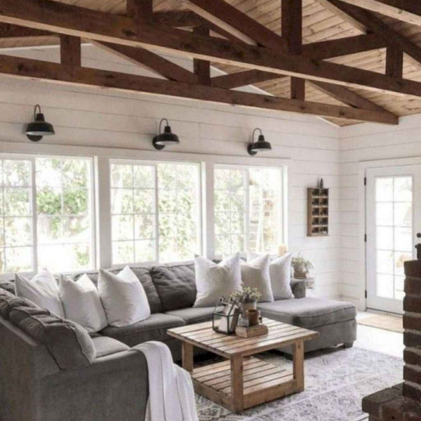 Popular Farmhouse Living Room Makeover Decor Ideas To Have Now 02