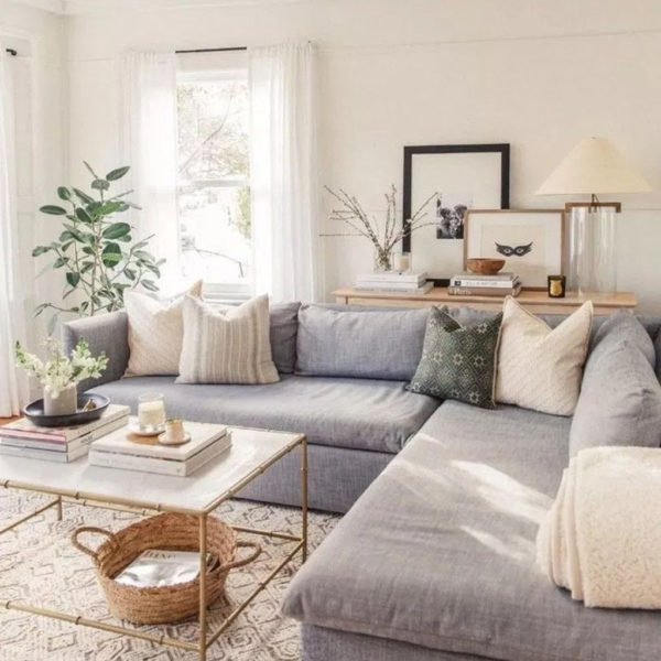 Rustic Farmhouse Furniture Design Ideas For Living Room 15