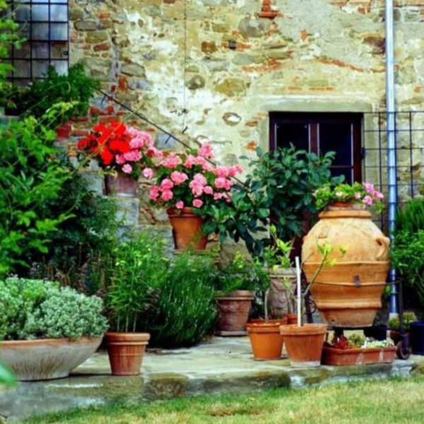 Awesome Mediterranean Garden Design Ideas For Your Backyard 19