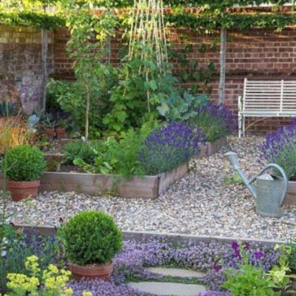 Awesome Mediterranean Garden Design Ideas For Your Backyard 25