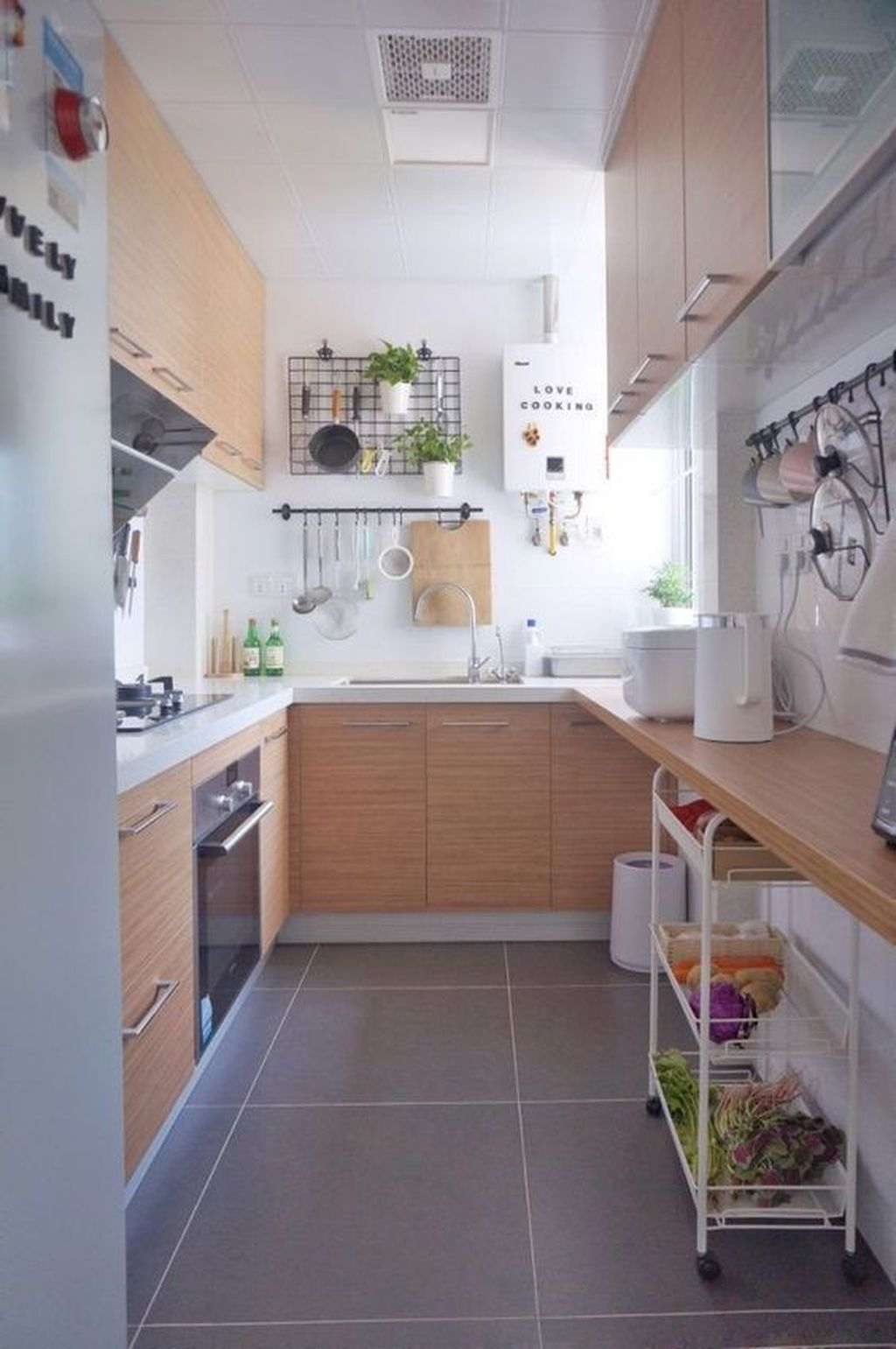 Brilliant Small Kitchen Remodel Design Ideas On A Budget 07
