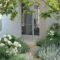 Elegant White Plants Garden Design Ideas For You 01