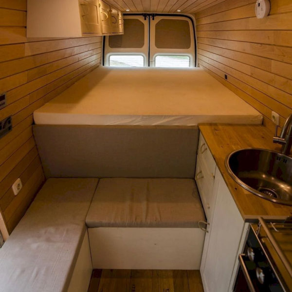 Lovely Caravans Design Ideas For Cozy Camping To Try 27