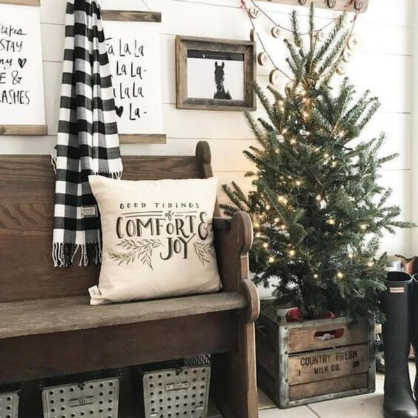 Luxury Christmas Decor Ideas For Small Space To Try 19