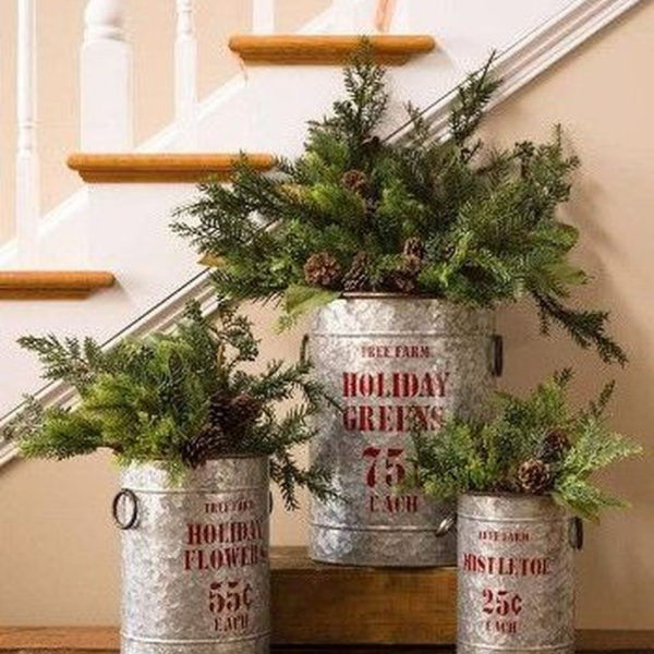 Luxury Christmas Decor Ideas For Small Space To Try 22