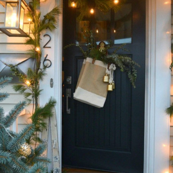 Marvelous Farmhouse Christmas Decor Ideas That You Must Try 11