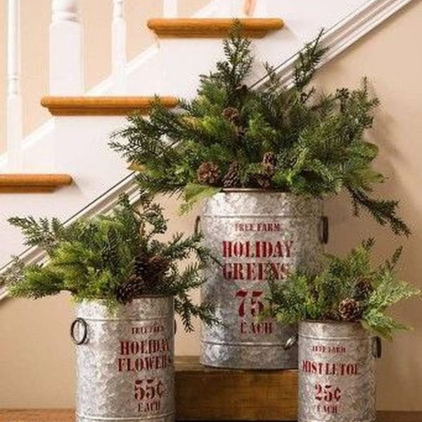 Marvelous Farmhouse Christmas Decor Ideas That You Must Try 21