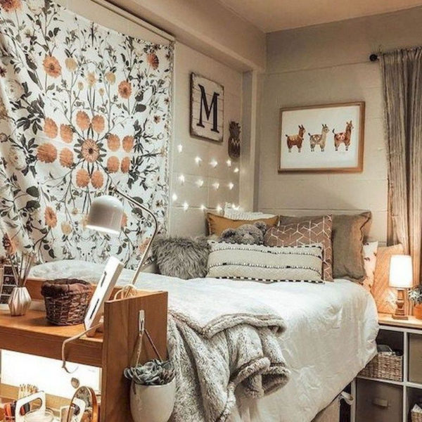 Perfect Dorm Room Organization Decor Ideas To Try Asap 14