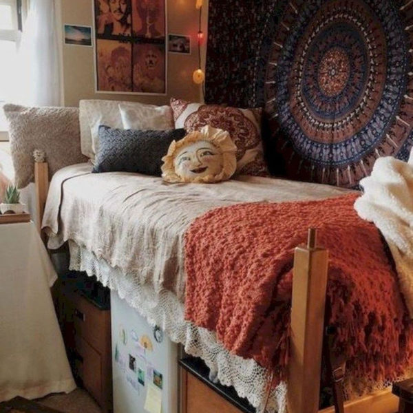 Perfect Dorm Room Organization Decor Ideas To Try Asap 34