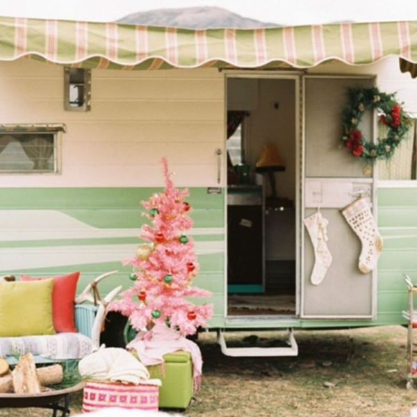 Sophisticated Christmas Rv Decorations Ideas For Valuable Moment 15