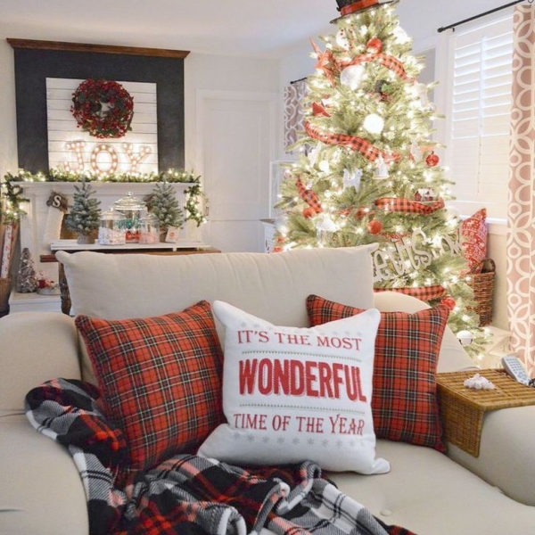 Sophisticated Christmas Rv Decorations Ideas For Valuable Moment 25