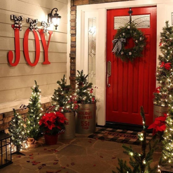 Beautiful Farmhouse Christmas Decor Ideas To Have Right Now 31