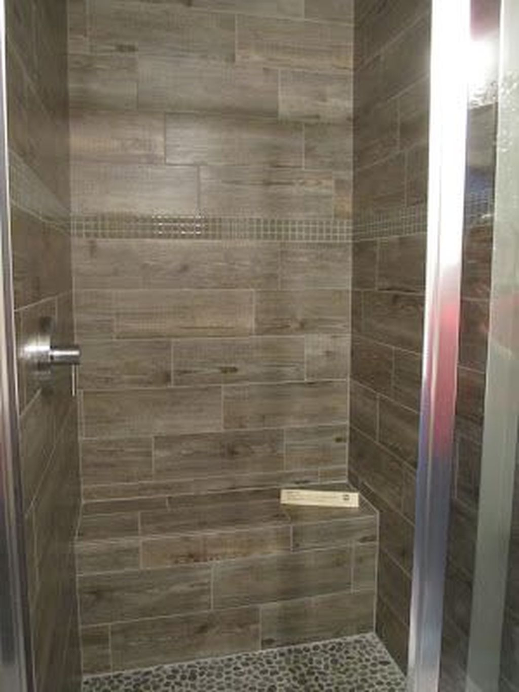 Marvelous Wooden Shower Floor Tiles Designs Ideas For Bathroom Remodel 30