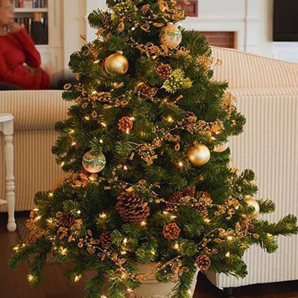 Pretty Christmas Decor Ideas For Small Space To Try Asap 05