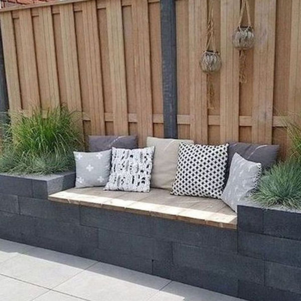 Surpising Fence Design Ideas To Enhance Your Beautiful Yard 16