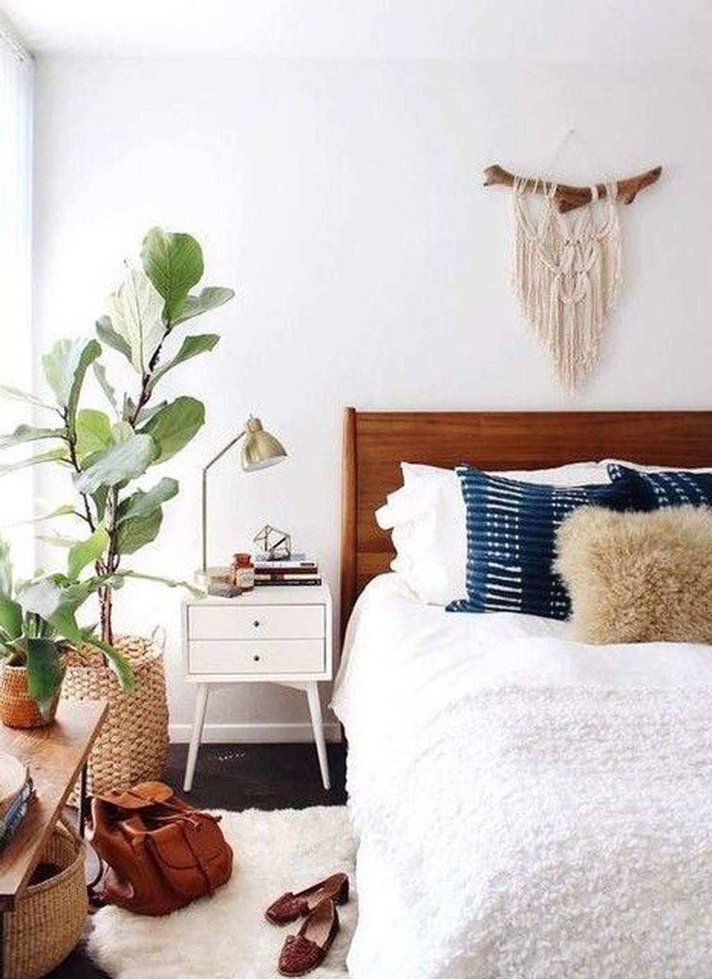 Admiring Bedroom Decor Ideas To Have Right Now 13