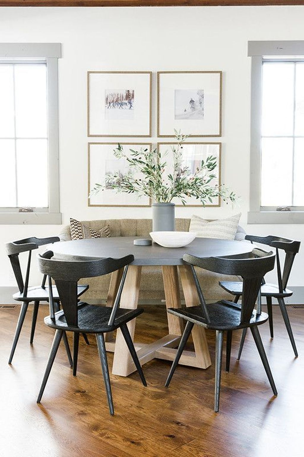 35 Awesome Small Dining Room Table Decor Ideas To Copy Asap | DECORKEUN