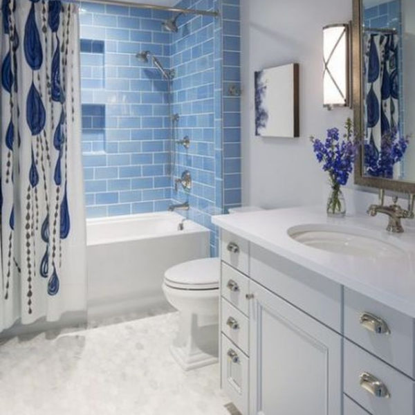 Chic Blue Shower Tile Design Ideas For Your Bathroom 18