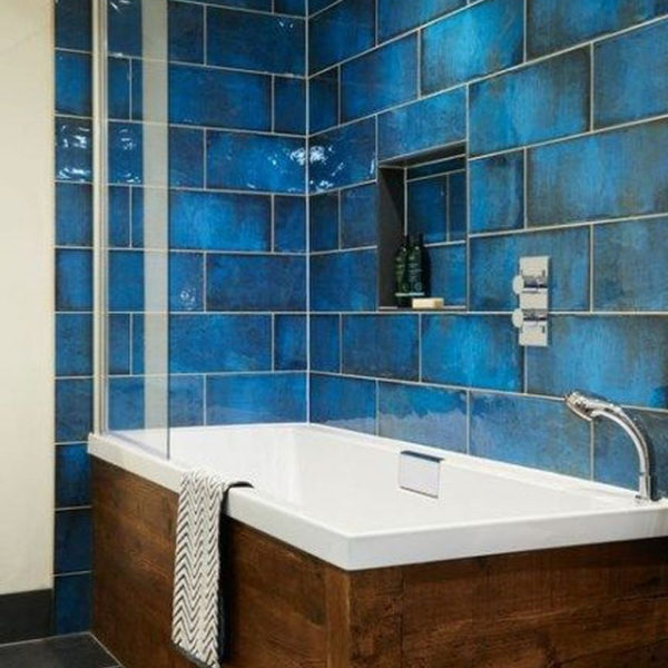 Chic Blue Shower Tile Design Ideas For Your Bathroom 26