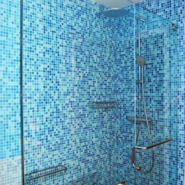 Chic Blue Shower Tile Design Ideas For Your Bathroom 30