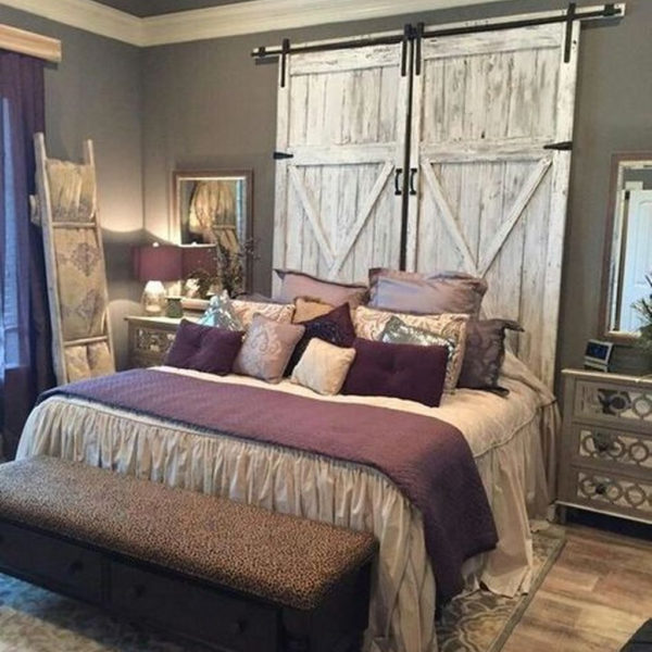 Cozy Small Master Bedroom Decoration Ideas To Copy Soon 16