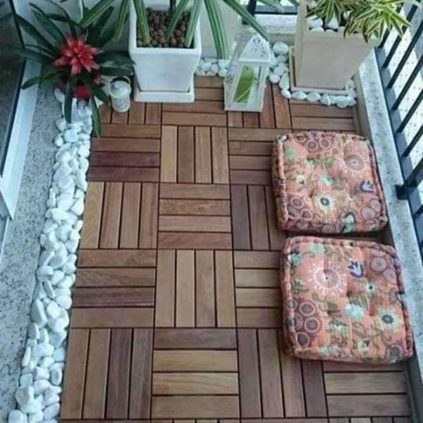 Enchanting Balcony Decoration Ideas For Apartment For A Cleaner Look 22