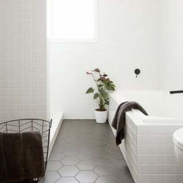 Fantastic Black Floor Tiles Design Ideas For Modern Bathroom 01